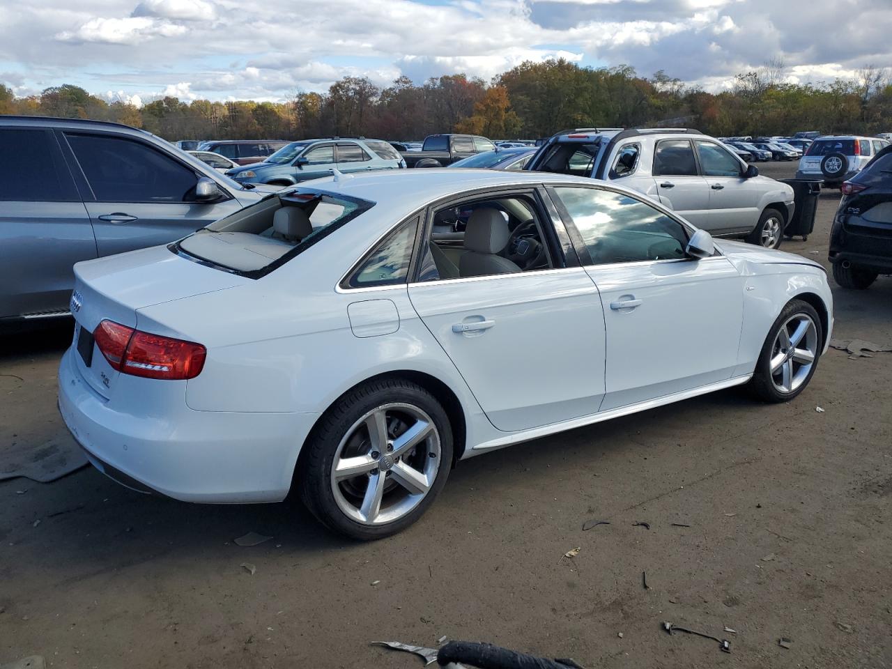AUDI A4 PREMIUM PLUS