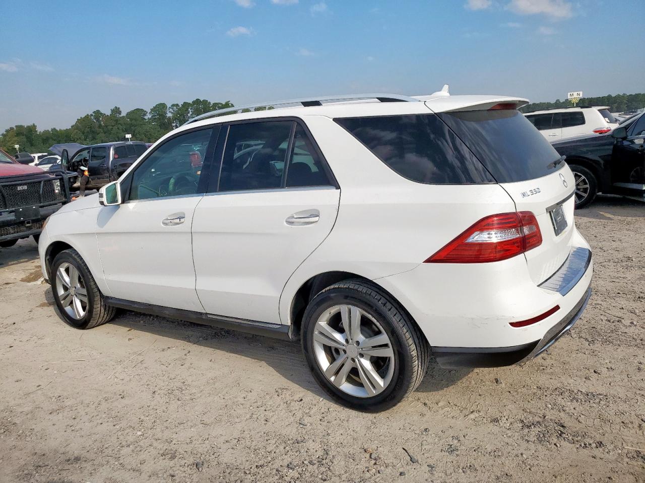 MERCEDES-BENZ M-CLASS 350