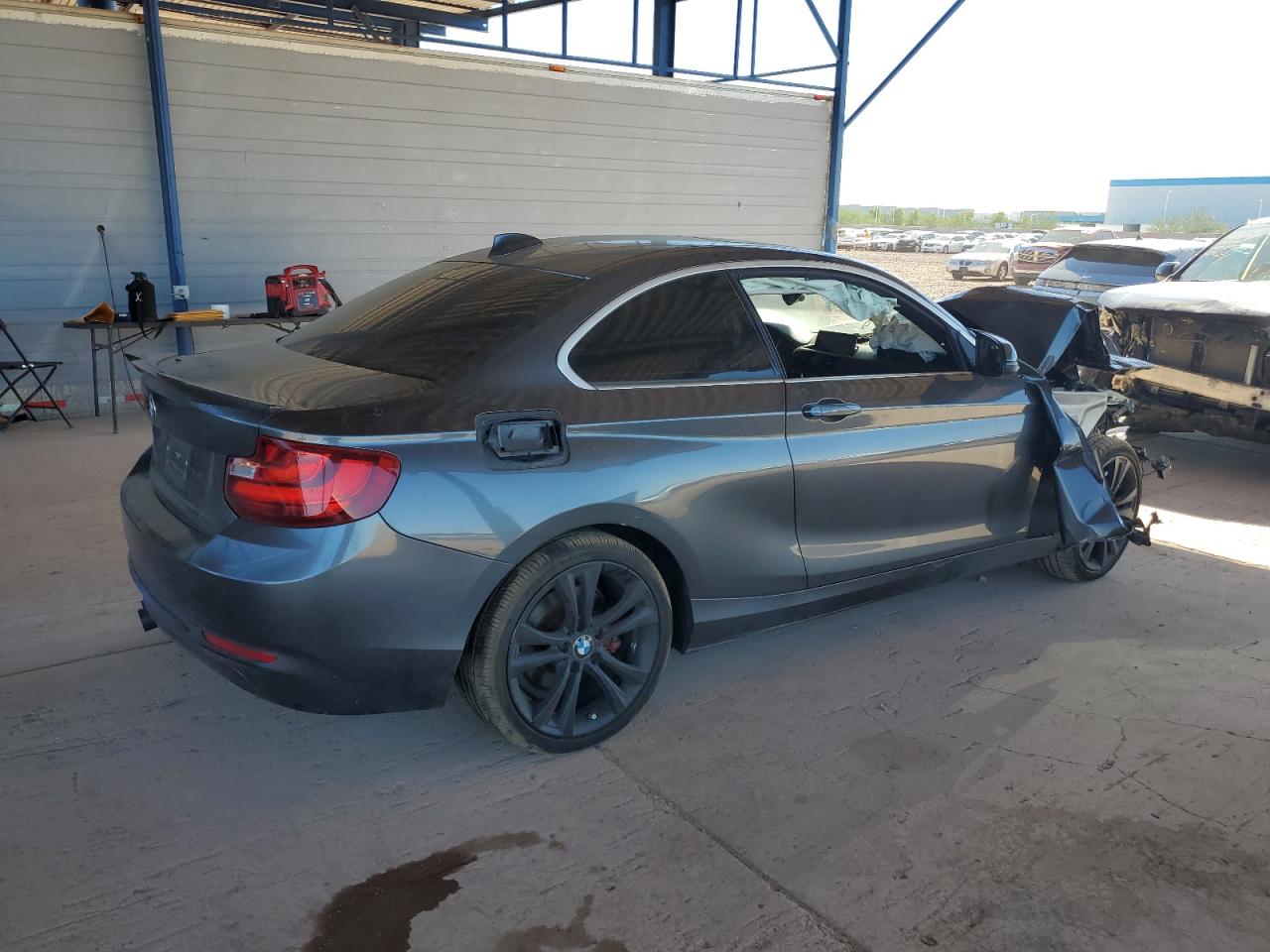 BMW 2 SERIES I