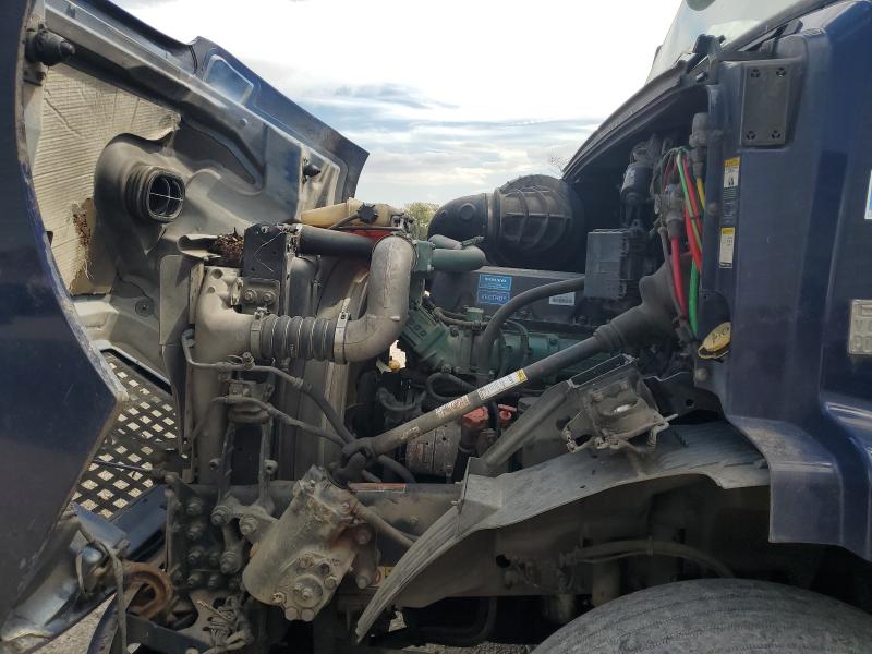 2013 VOLVO VN VNM #3265878235