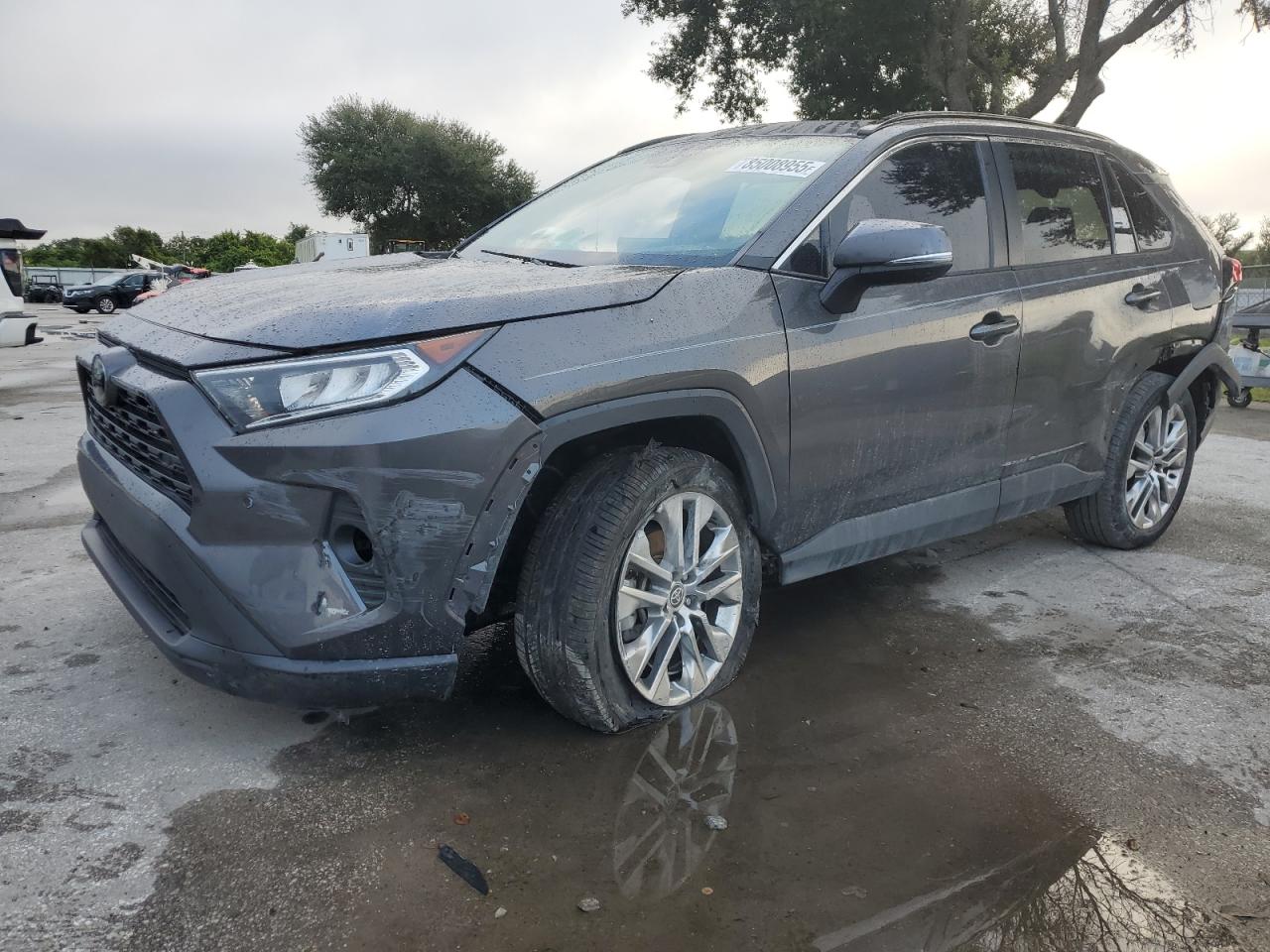 TOYOTA RAV4 XLE PREMIUM