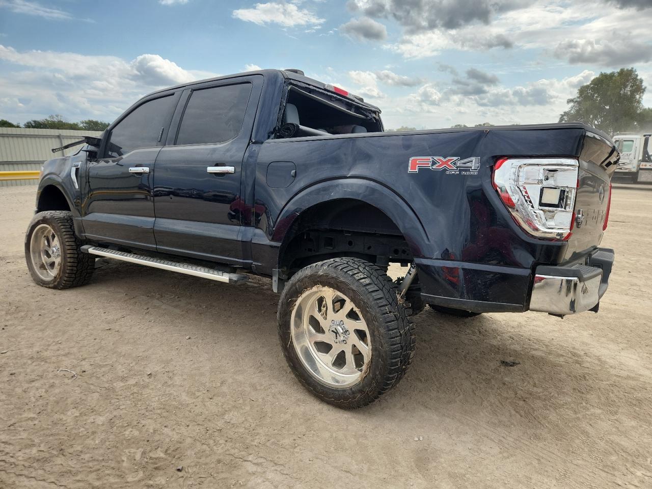 FORD F-150 SUPERCREW