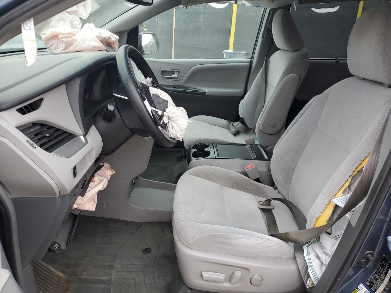 Lot #3287616007 2016 TOYOTA SIENNA LE