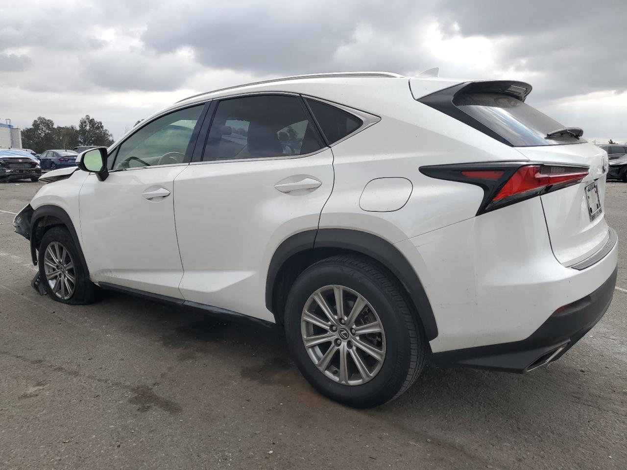 LEXUS NX 300 BASE
