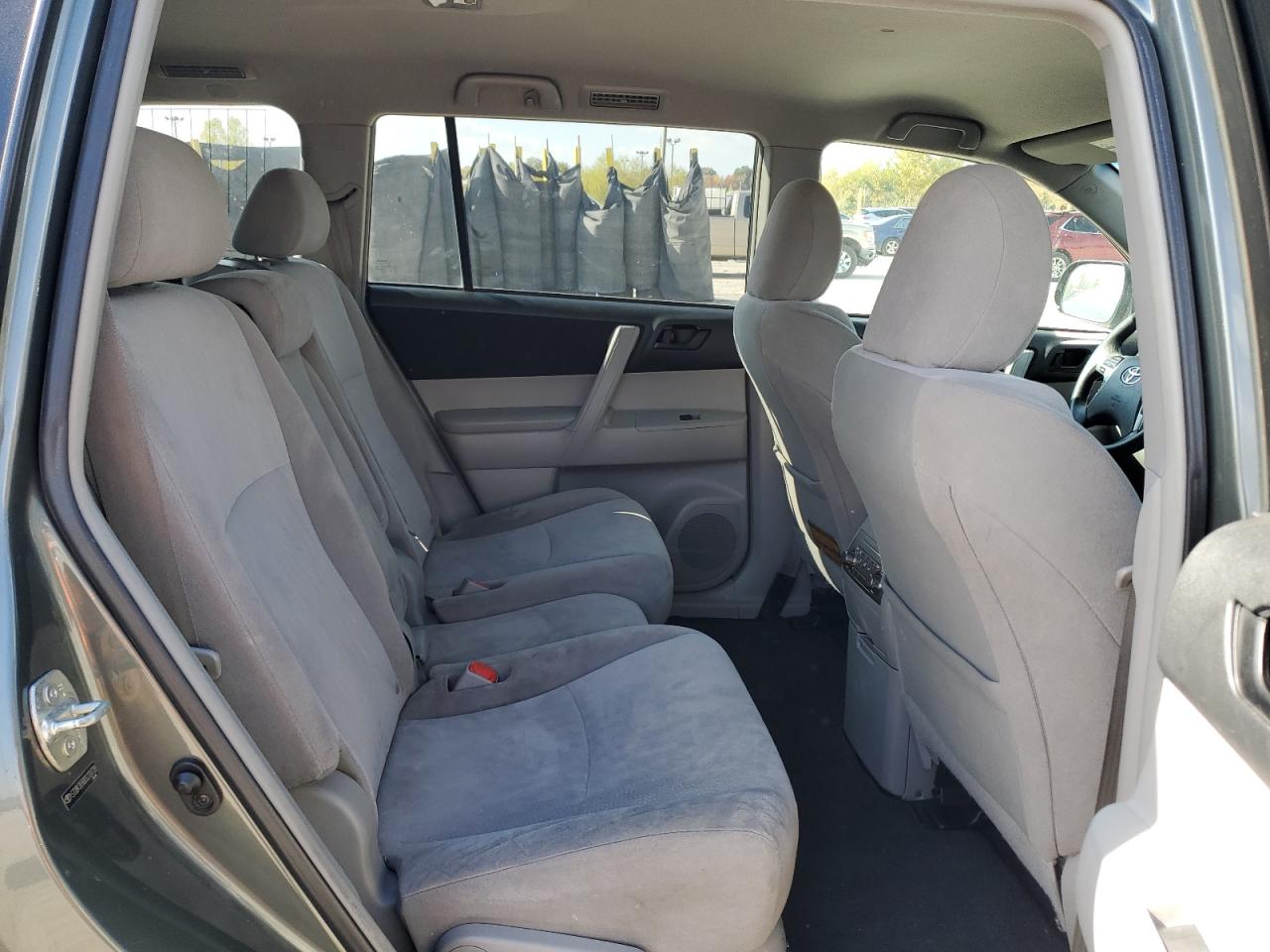 TOYOTA HIGHLANDER BASE