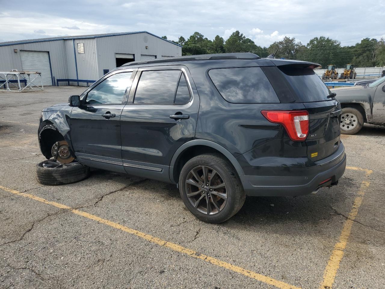 FORD EXPLORER XLT