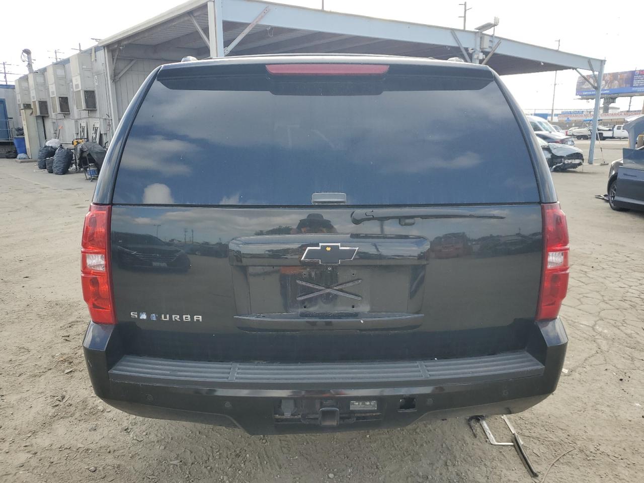 CHEVROLET SUBURBAN C1500 LT