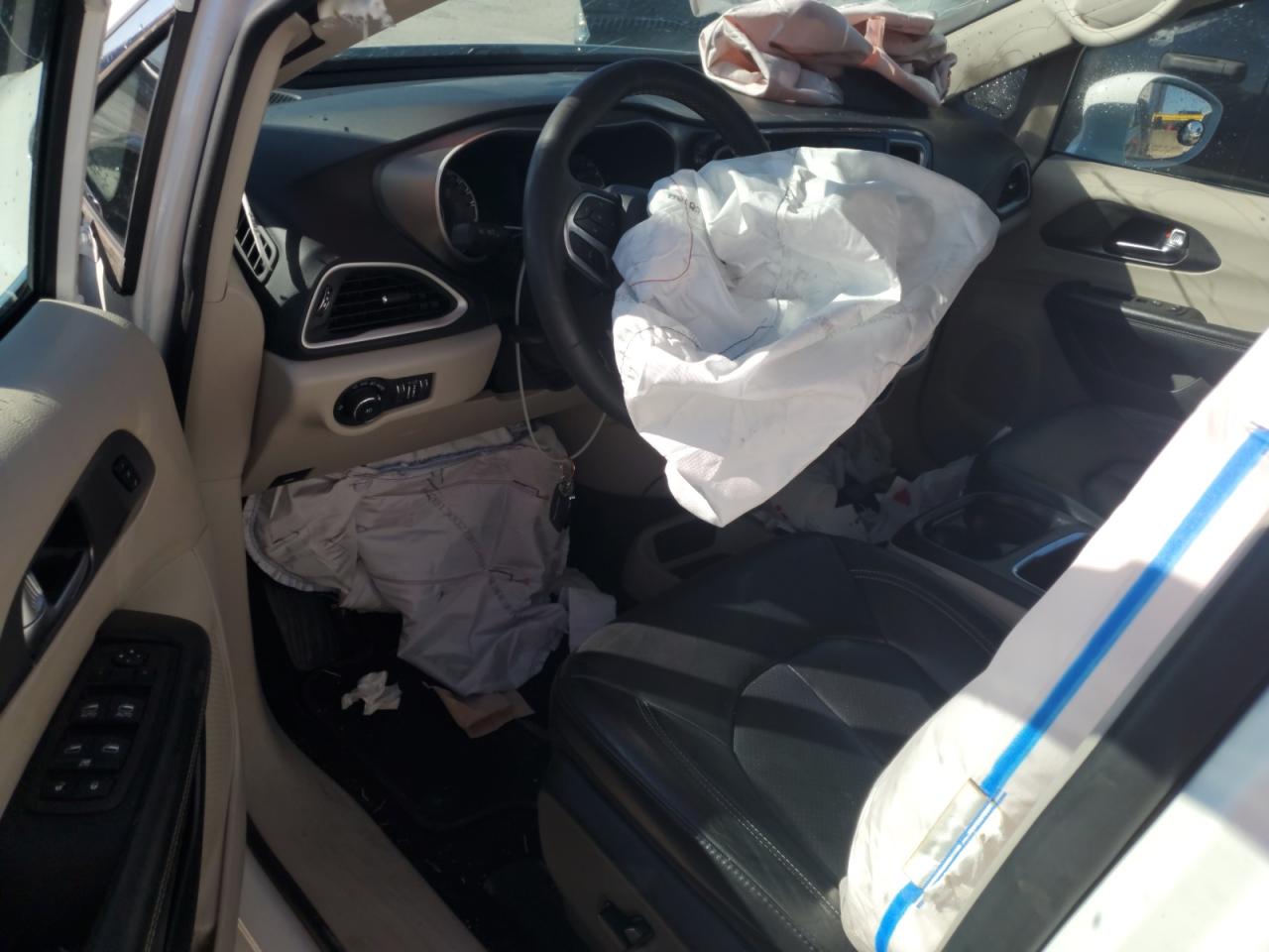 CHRYSLER PACIFICA TOURING L