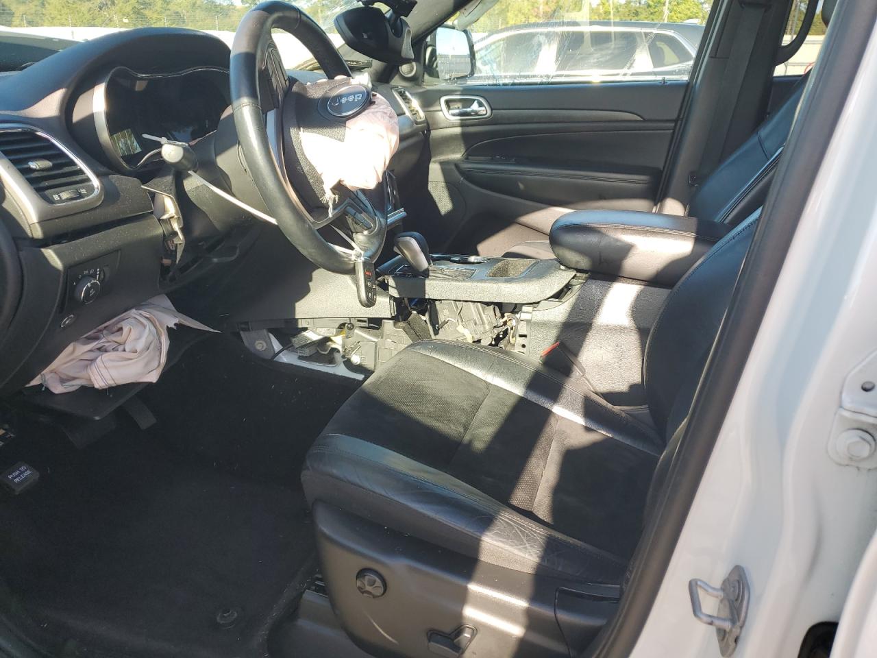 JEEP GRAND CHEROKEE LAREDO