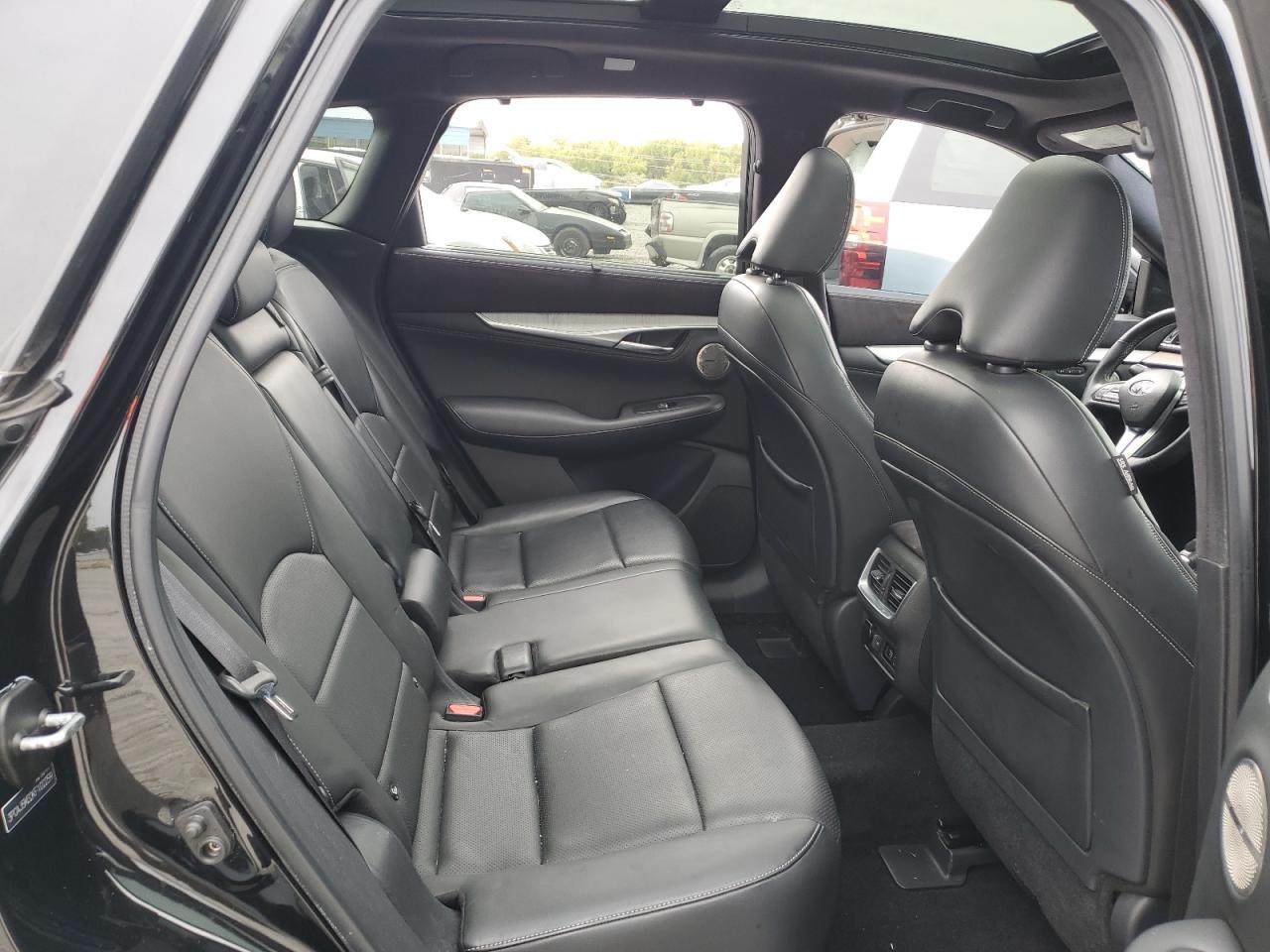 INFINITI QX50 ESSENTIAL