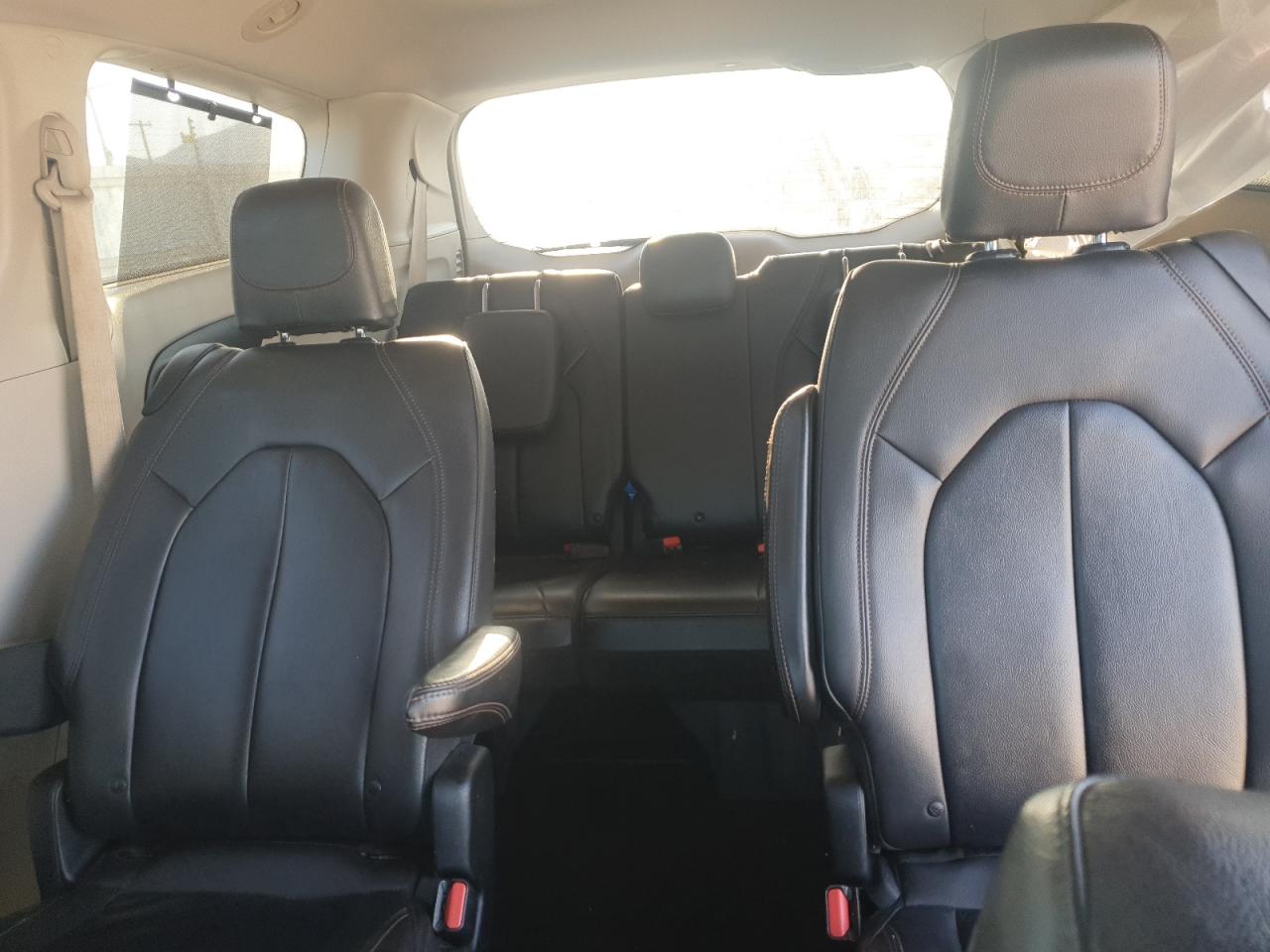 CHRYSLER PACIFICA TOURING L