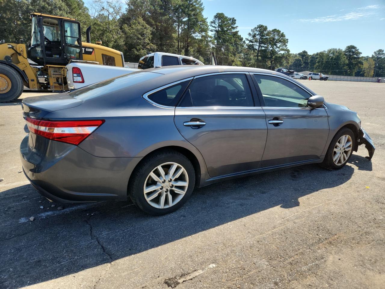 TOYOTA AVALON XLE