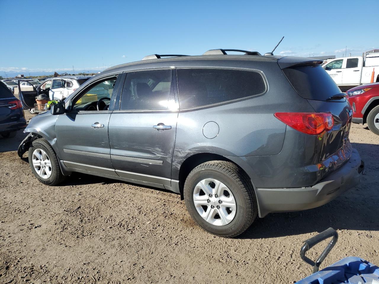 CHEVROLET TRAVERSE LS