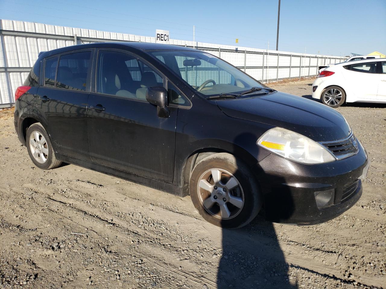 NISSAN VERSA S
