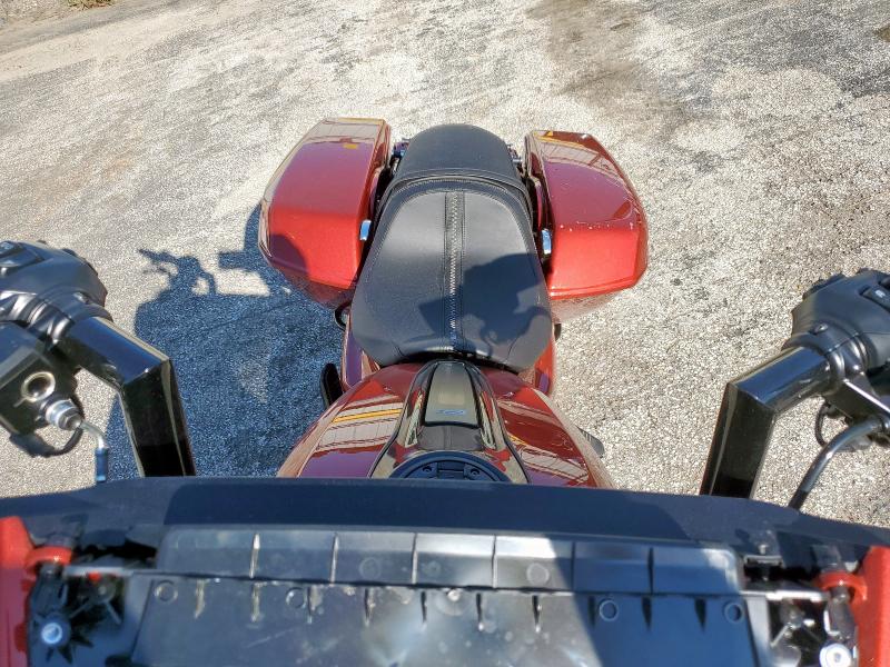 2025 HARLEY-DAVIDSON FLHX 1HD1KB715SB630854