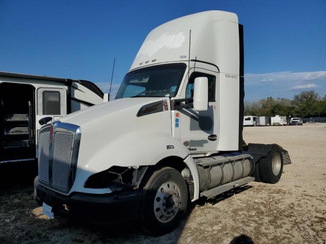 2017 KENWORTH T680 #3266816920