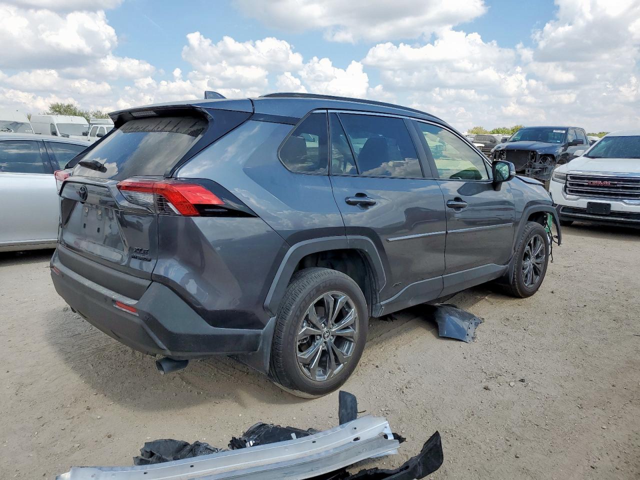 TOYOTA RAV4 XLE PREMIUM