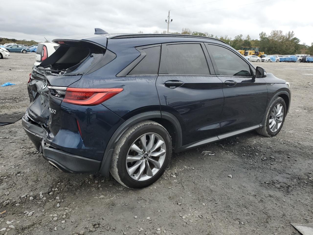 INFINITI QX50 ESSENTIAL