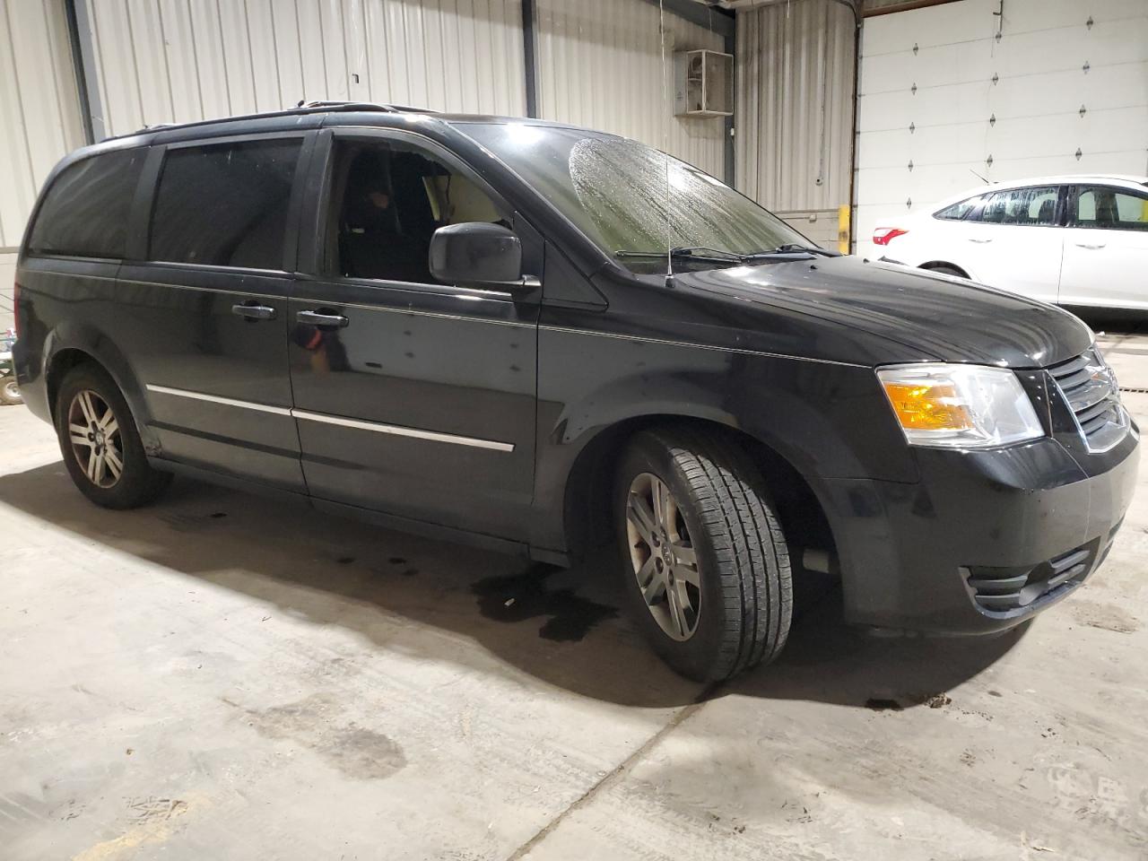 DODGE GRAND CARAVAN CREW
