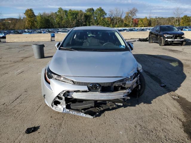 2020 TOYOTA COROLLA LE - JTDEPRAE7LJ093372