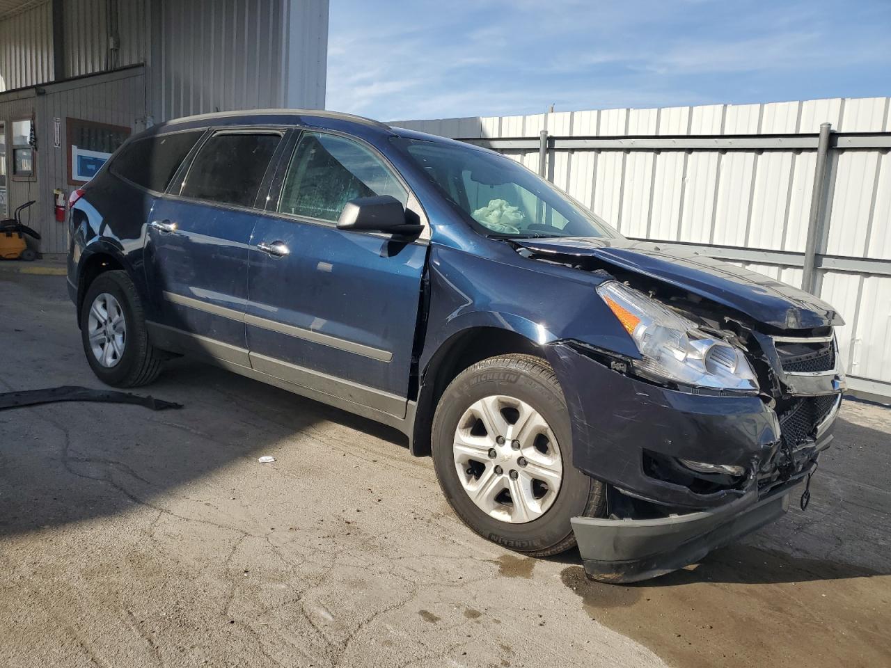 CHEVROLET TRAVERSE LS