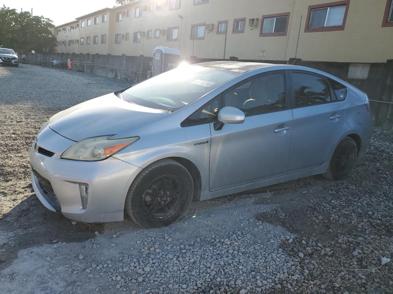 TOYOTA PRIUS