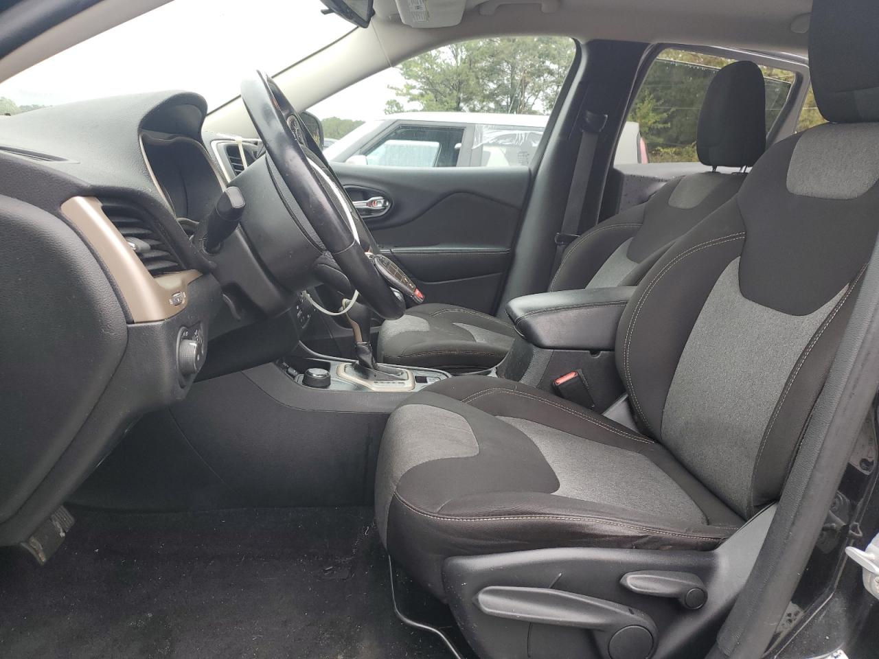 JEEP GRAND CHEROKEE LATITUDE