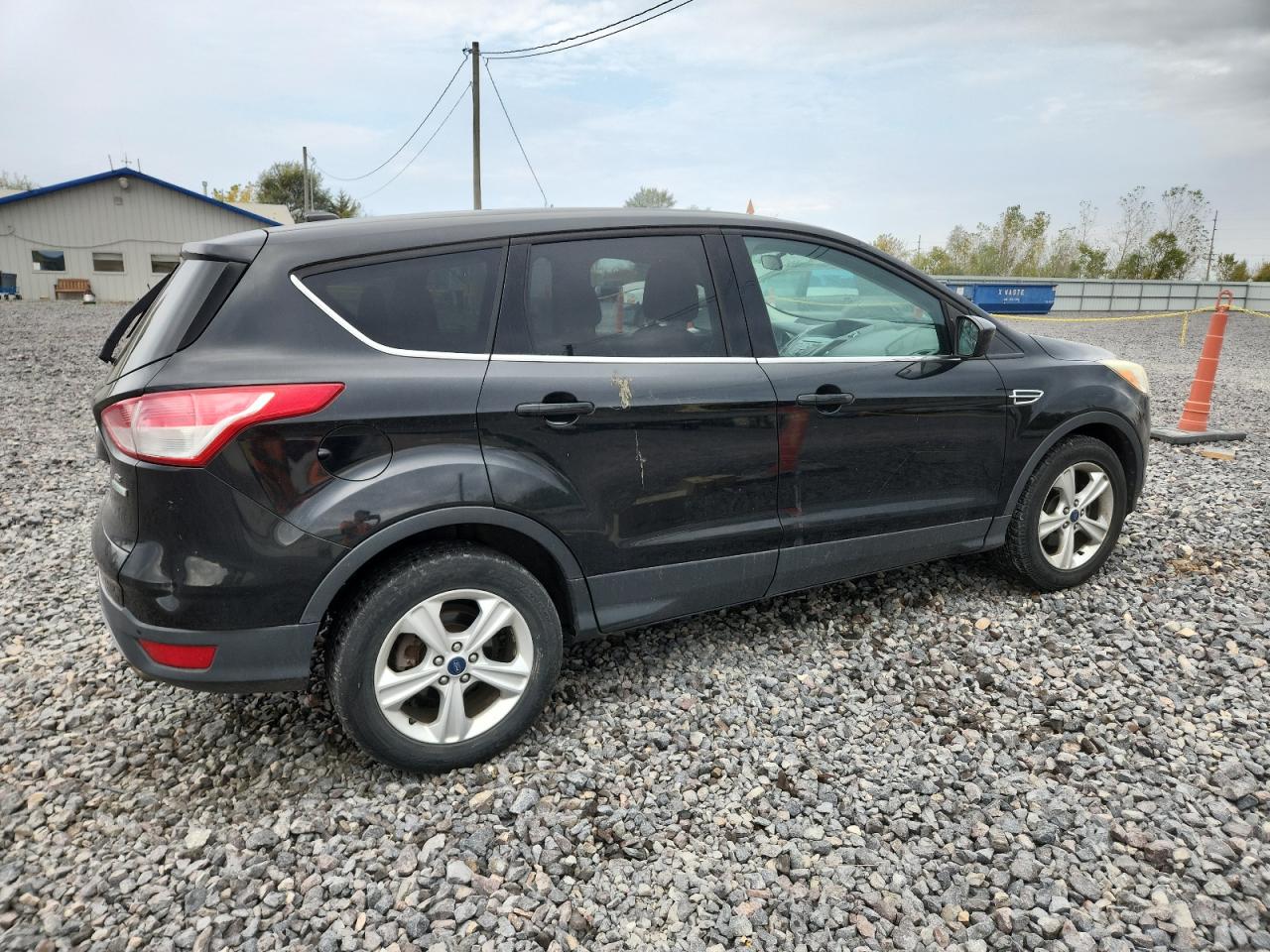 FORD ESCAPE SE