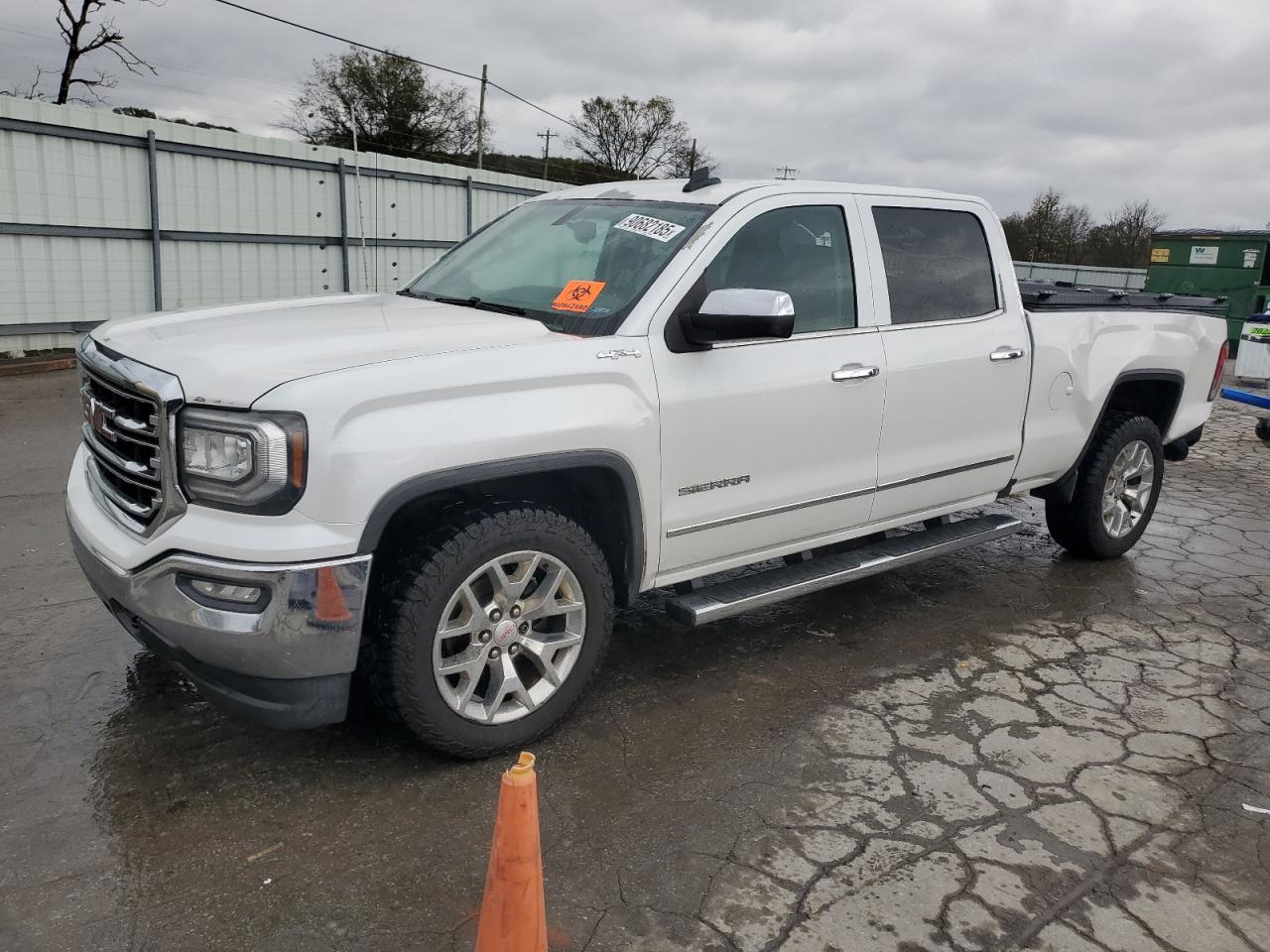 GMC SIERRA K1500 SLT