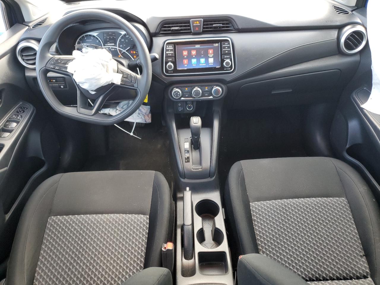 NISSAN VERSA S
