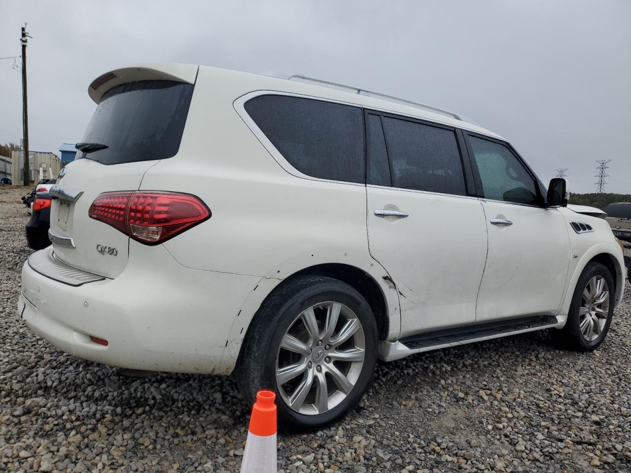 INFINITI QX80