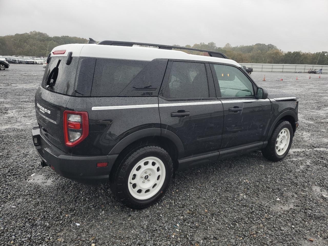 FORD BRONCO SPORT HERITAGE