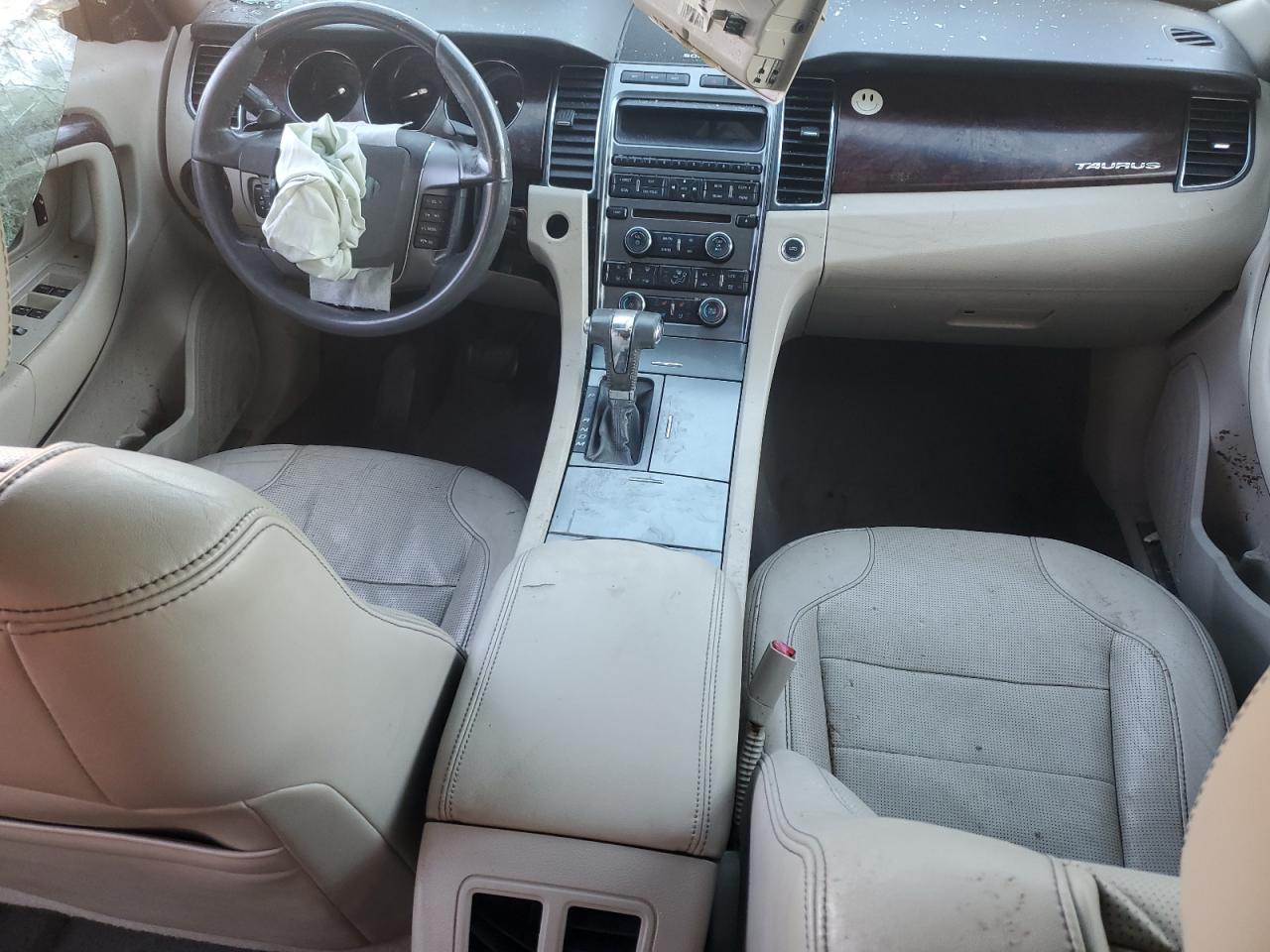 Lot #3316651486 2010 FORD TAURUS LIM