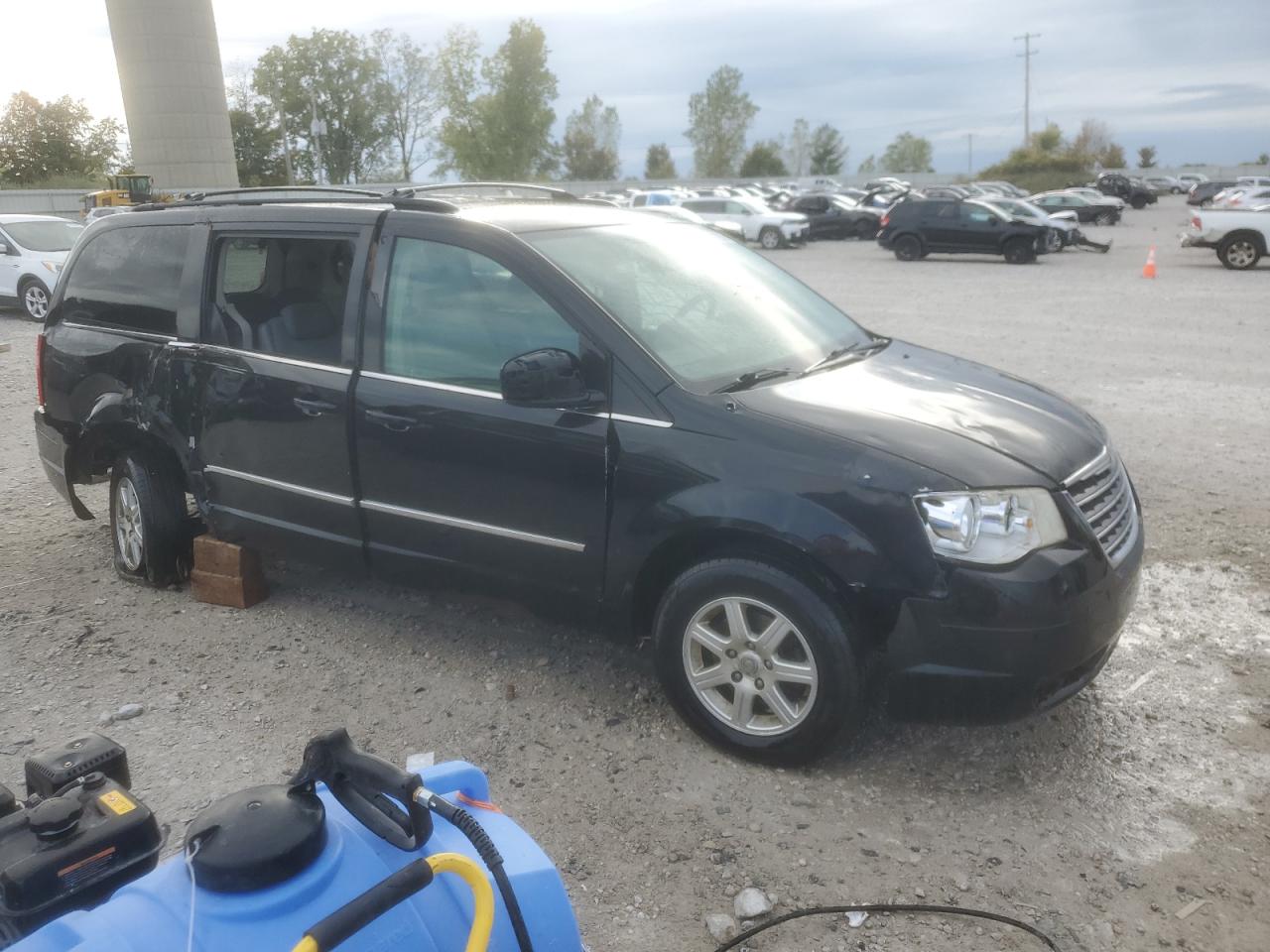 CHRYSLER TOWN & COUNTRY TOURING