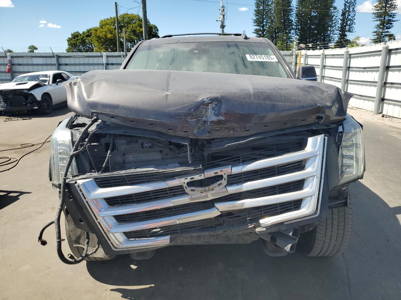 CADILLAC ESCALADE ESV LUXURY