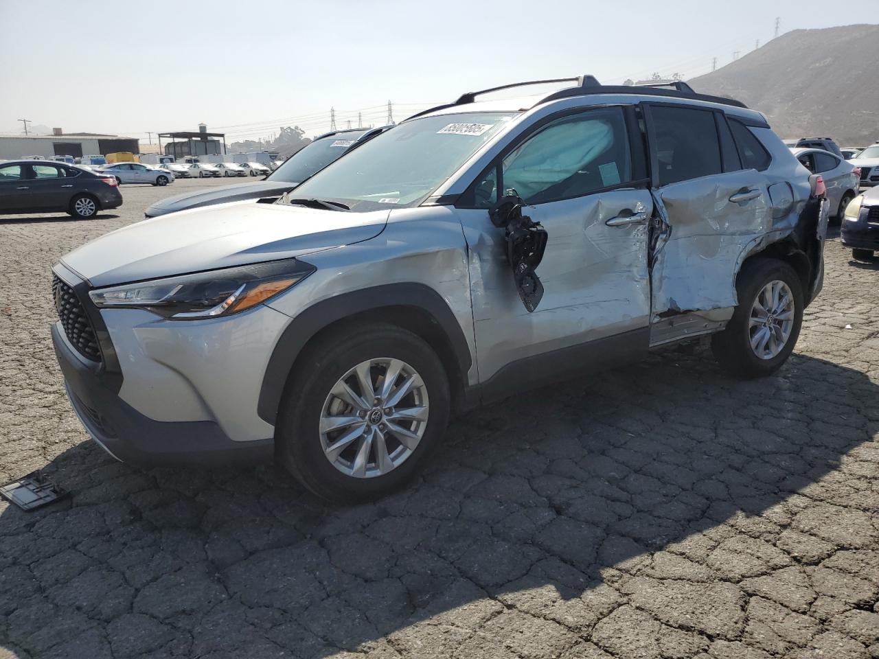 TOYOTA COROLLA CROSS LE