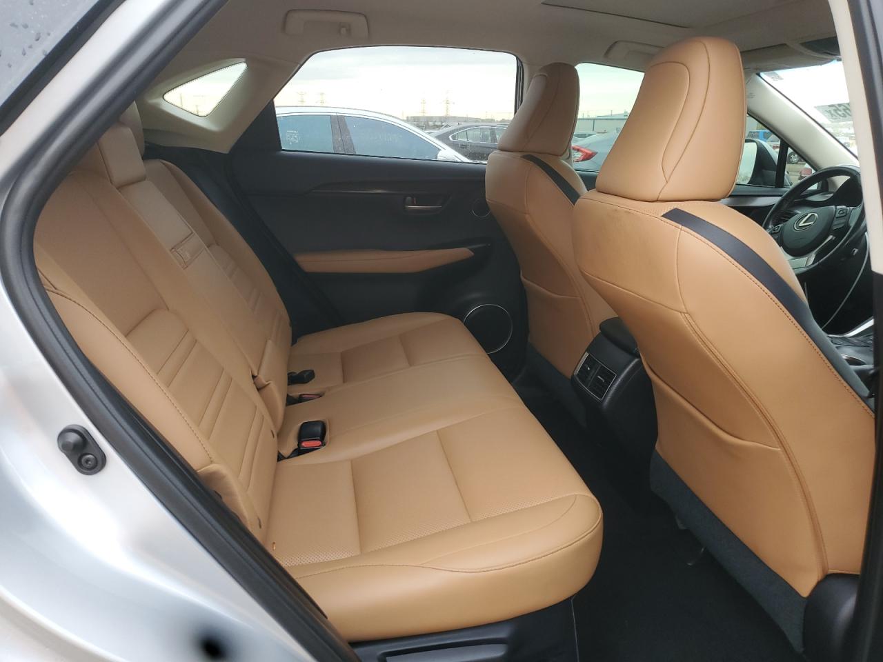 LEXUS NX 200T BASE