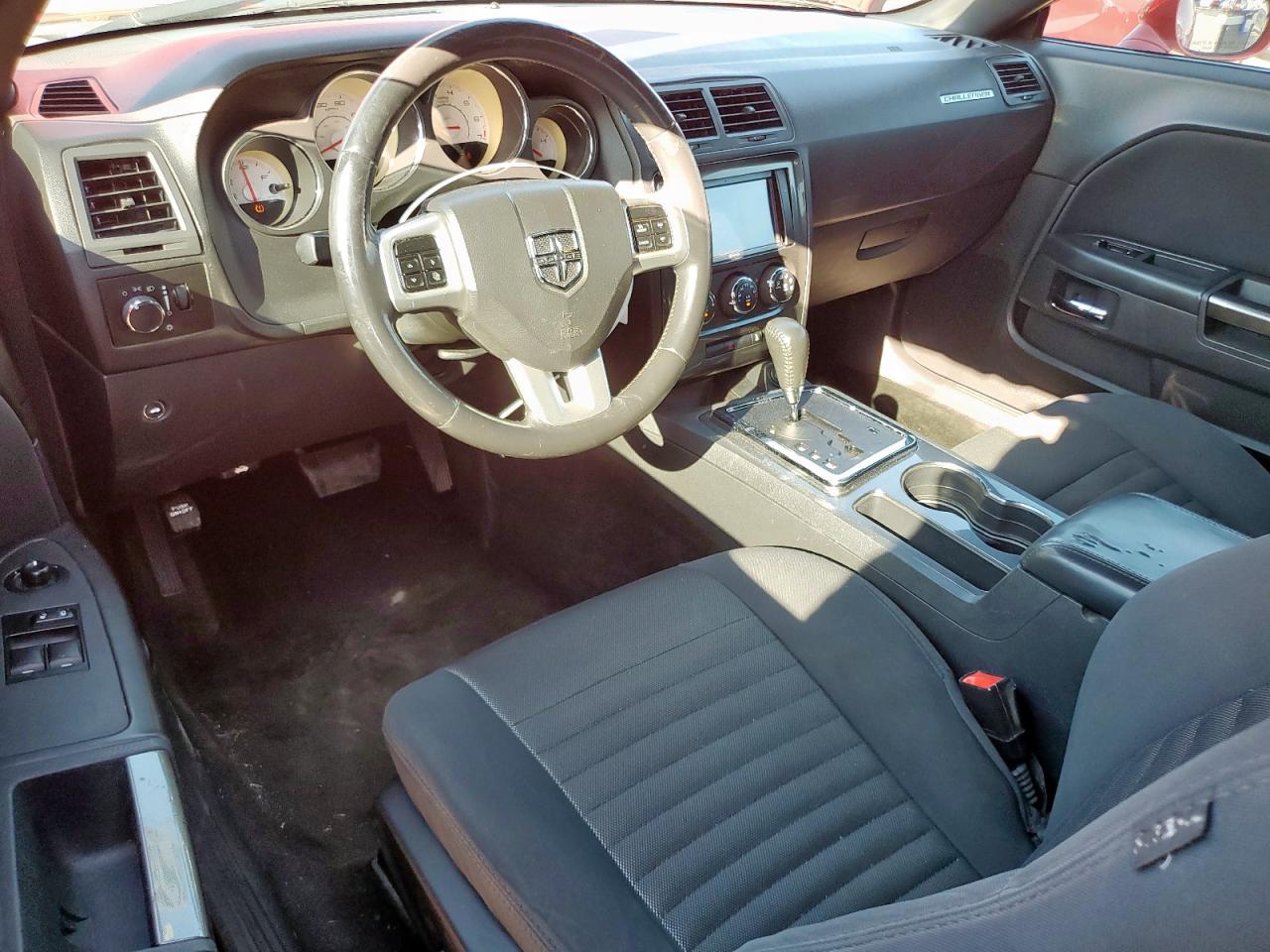 DODGE CHALLENGER SXT