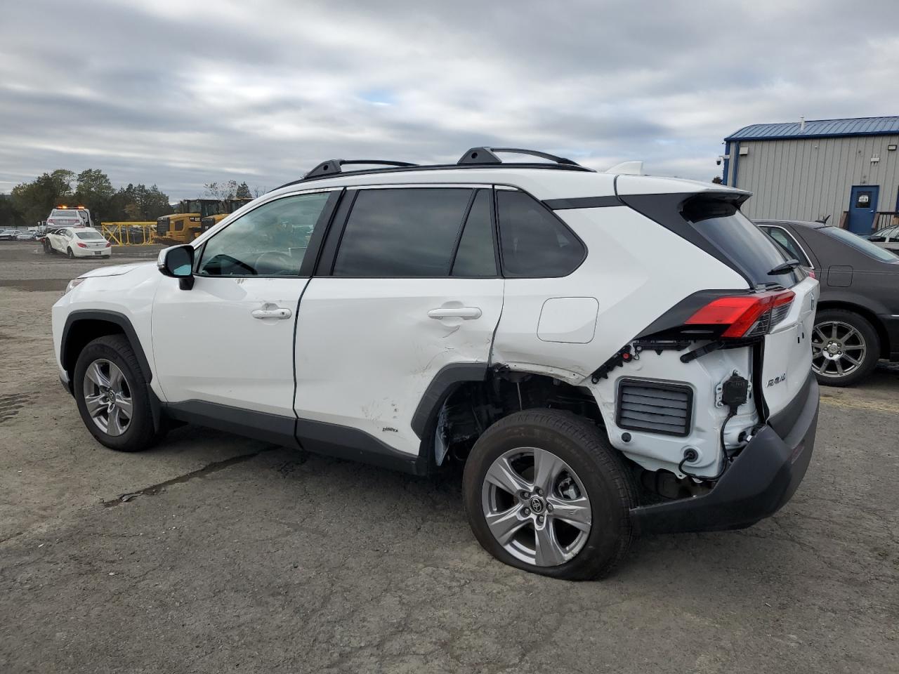 TOYOTA RAV4 XLE