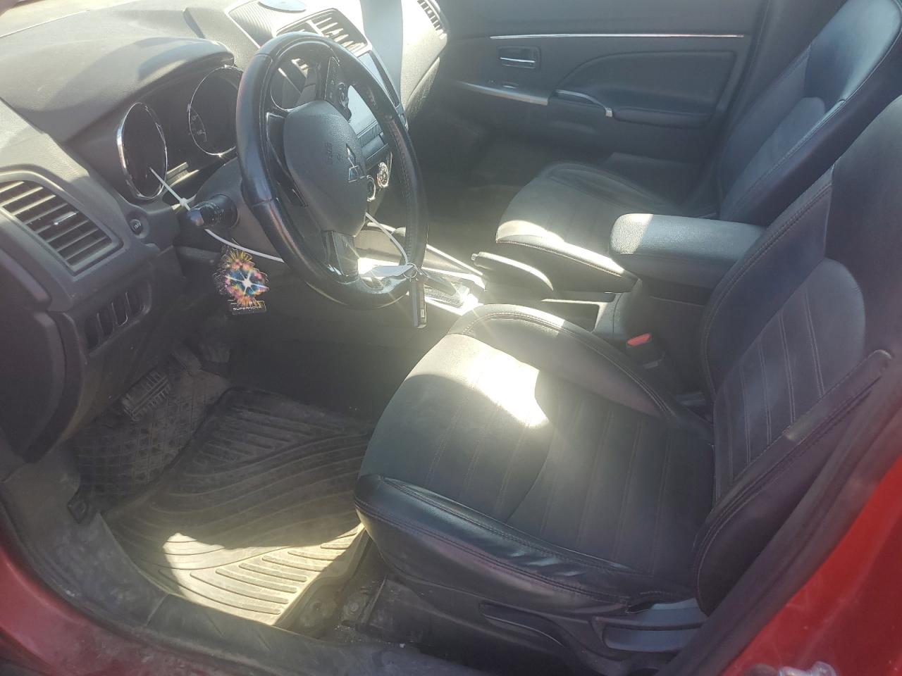 MITSUBISHI OUTLANDER ES