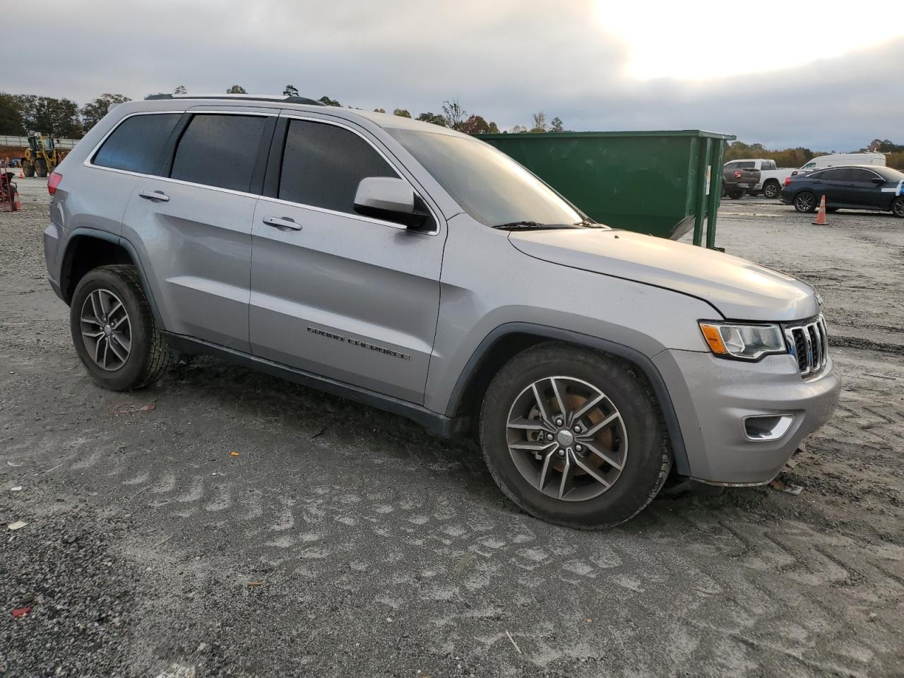 JEEP GRAND CHEROKEE LAREDO