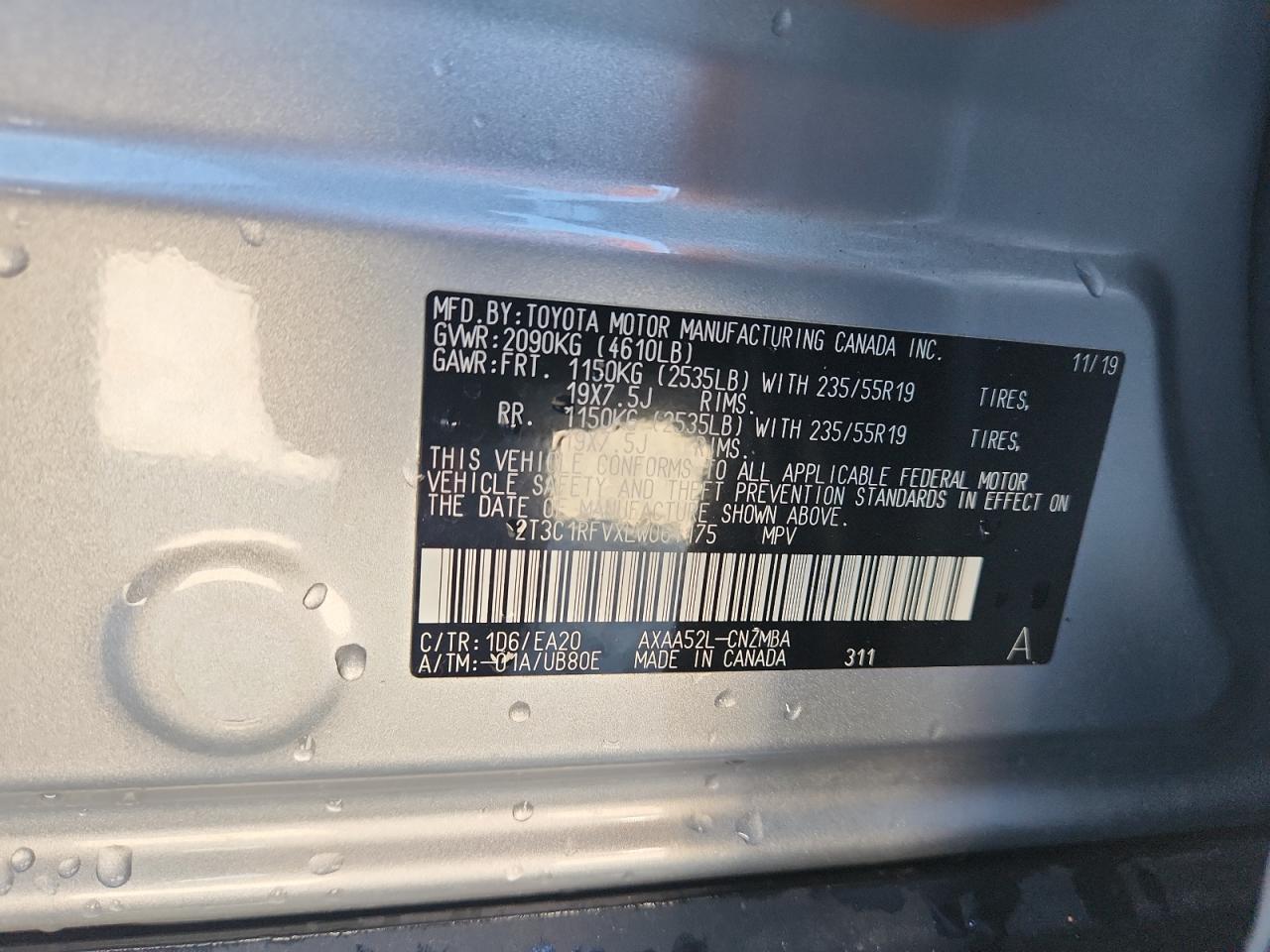 TOYOTA RAV4 XLE PREMIUM