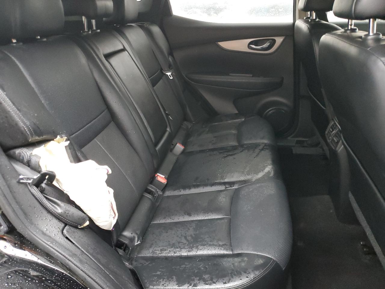 NISSAN ROGUE SPORT S