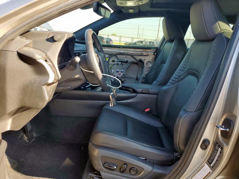 2020 LEXUS UX 200 JTHP3JBH7L2029498