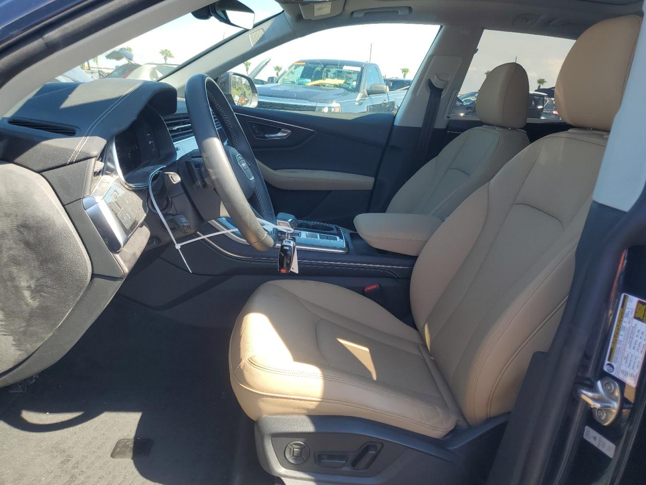 AUDI Q8 PREMIUM PLUS S-LINE