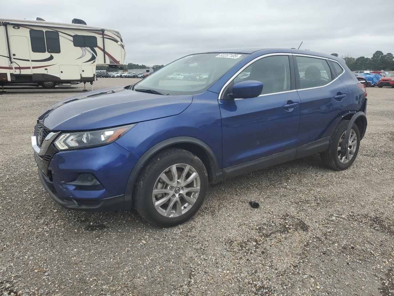 NISSAN ROGUE SPORT S