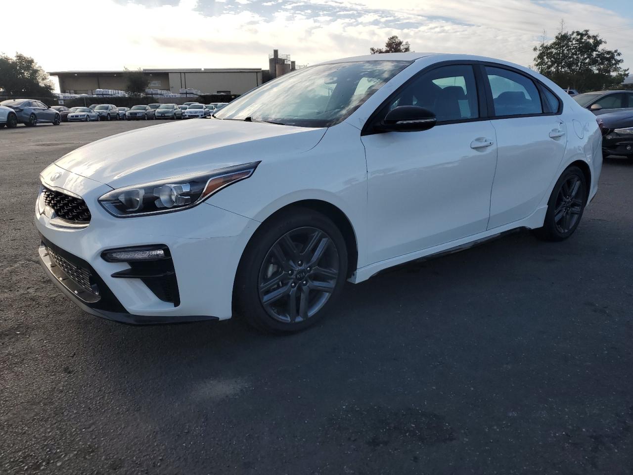 KIA FORTE GT LINE