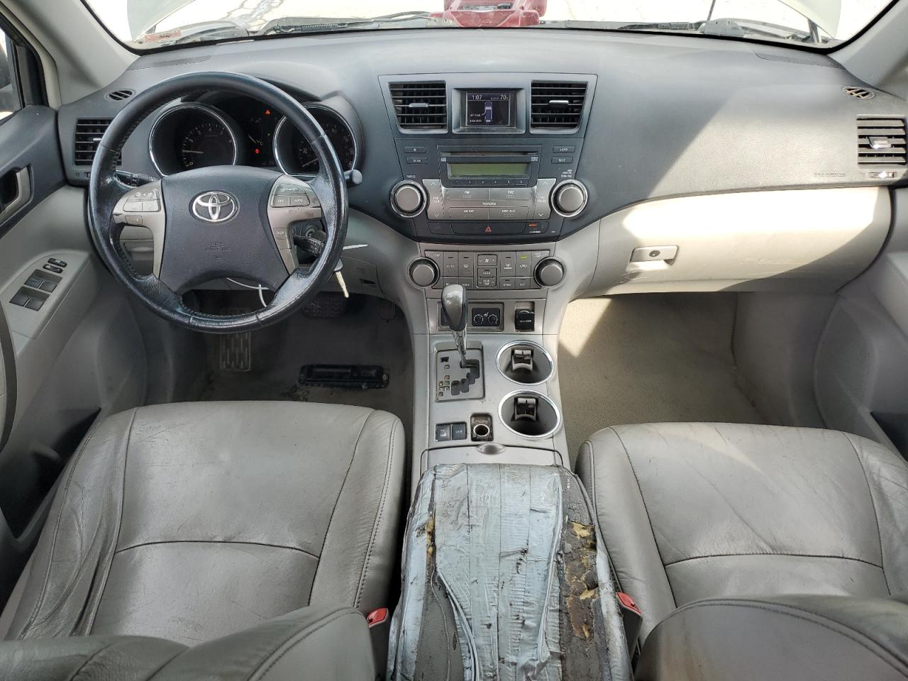 TOYOTA HIGHLANDER SE