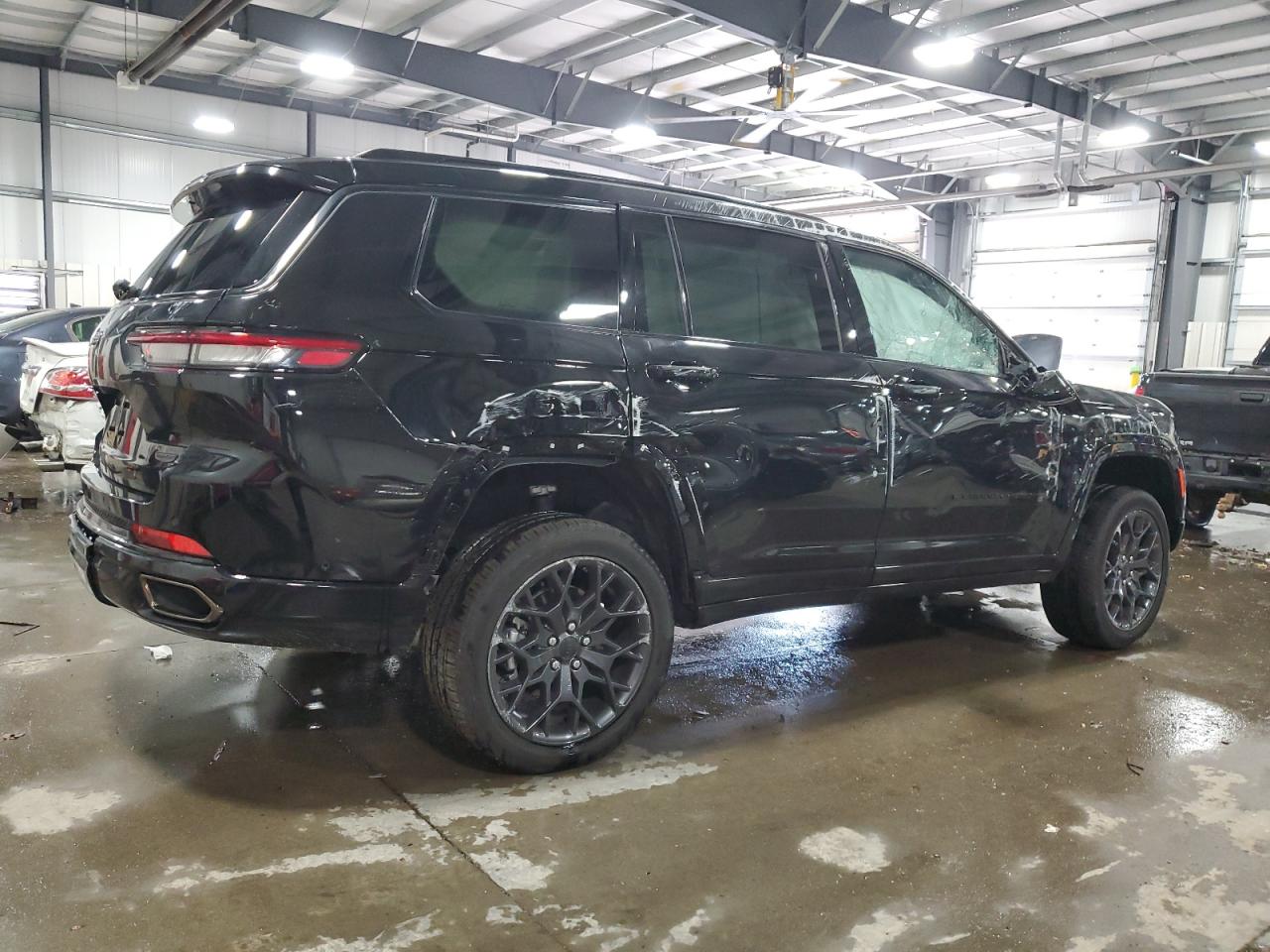 JEEP GRAND CHEROKEE L SUMMIT