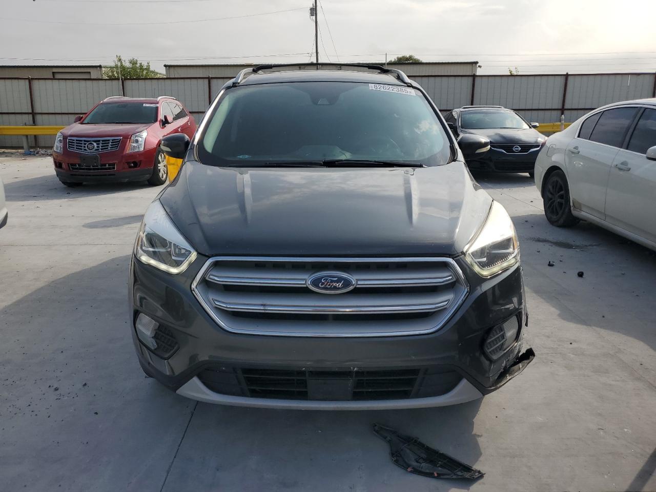 FORD ESCAPE TITANIUM